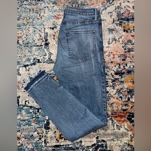 Good American Good Waist skinny jeans
Size 4/27